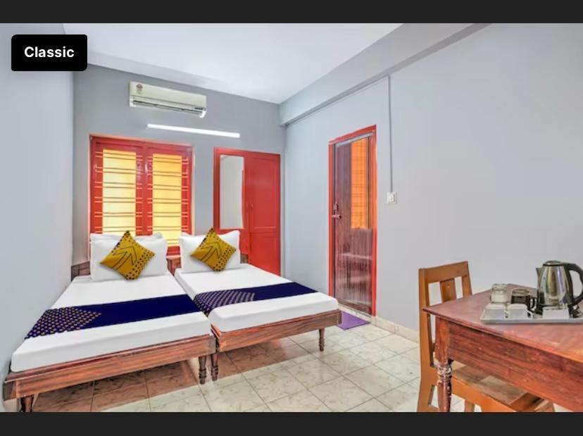 Ss Kkp Tourist Home Thiruvananthapuram Екстер'єр фото